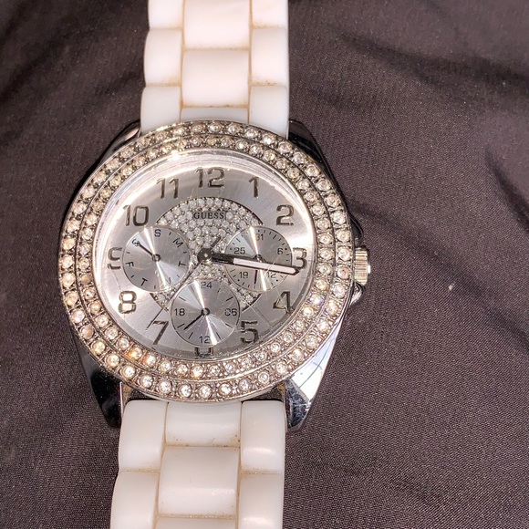 Guess Jewelry - Women’s Guess watch